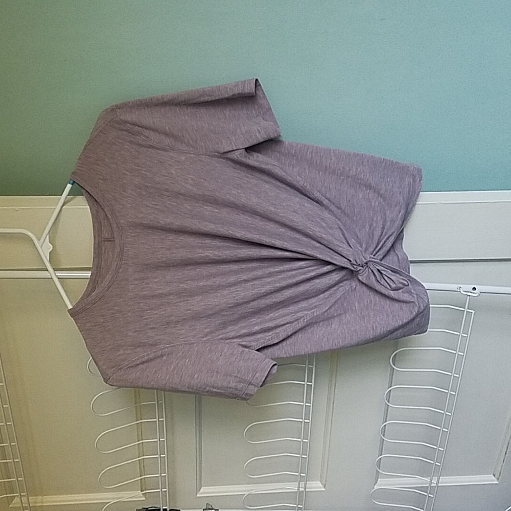 Lululemon Athletica Short Sleeve Crescent Tee Shirt Light Purple Active Dance